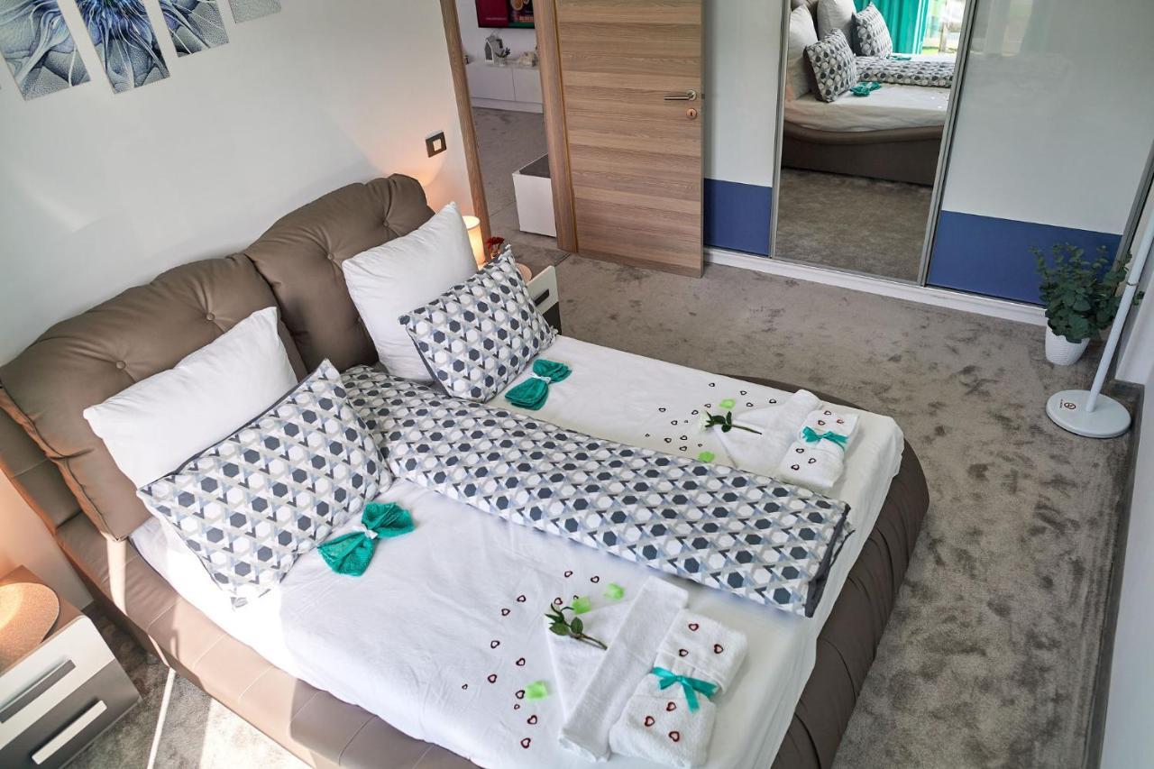 Sonnenstrand Apartment - Spa N Pool Beach Resort Mamaia Exterior photo